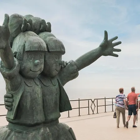 Centrally Located By The Sea * Middelkerke